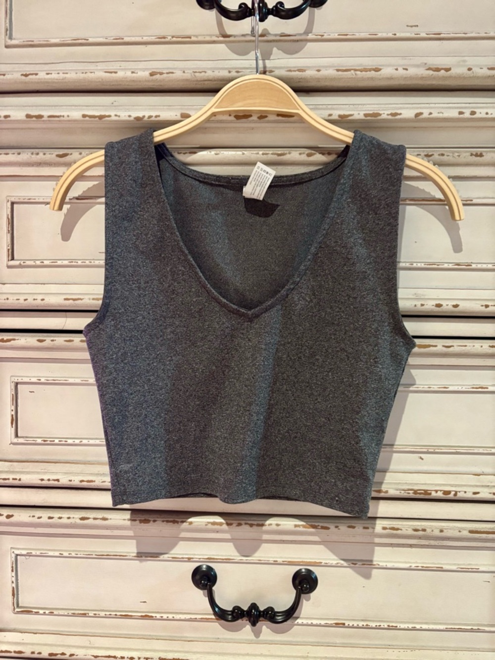 Yogalicious Charcoal Grey V-Neck Cropped Tank